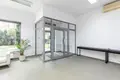 Commercial property 92 m² in Warsaw, Poland