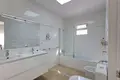 5 bedroom house 353 m² Dos Hermanas, Spain