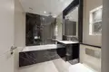 2 bedroom apartment 78 m² in London, United Kingdom