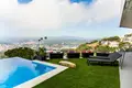 5 bedroom house 400 m² Serrabrava, Spain