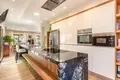 5 bedroom house 355 m² Dos Hermanas, Spain