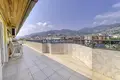 Complexe résidentiel Luxurious penthouse with a large private terrace