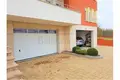 Haus 8 zimmer 850 m² Stadt Zagreb, Kroatien