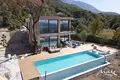 Villa de tres dormitorios 180 m² Tivat, Montenegro