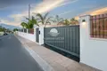 Villa de 4 dormitorios 300 m² Alfaz del Pi, Španjolska