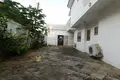 Dom 4 pokoi  Akra, Ghana