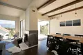 3-Schlafzimmer-Villa 240 m² Lustica, Montenegro