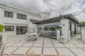5 bedroom apartment 294 m² Dos Hermanas, Spain