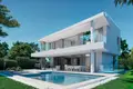 5-Schlafzimmer-Villa 240 m² Estepona, Spanien
