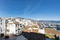 Mieszkanie 2 pokoi 104 m² Marbella, Hiszpania
