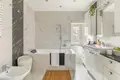 House 10 rooms 640 m² Pruszkow, Poland