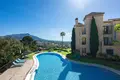 2 bedroom apartment 187 m² Benahavis, Spain