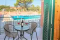 Hotel 400 m² in Livadi, Greece