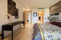 Mieszkanie 2 pokoi 157 m² Marbella, Hiszpania