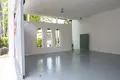 Villa mit 2 Schlafzimmern 250 m² Rawai, Thailand