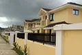 Dom 3 pokoi  Akra, Ghana