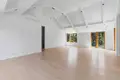 4 bedroom apartment 228 m² Warsaw, Poland