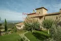 Villa de 6 habitaciones 1 100 m² Perugia, Italia