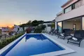 Вилла 4 спальни 300 м² Макарска, Хорватия