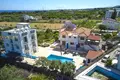 Wohnung 5 zimmer 1 000 m² Lapithos, Nordzypern
