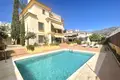 Haus 5 Schlafzimmer 482 m² Dos Hermanas, Spanien