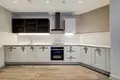 3 bedroom apartment 67 m² in Wembley, United Kingdom