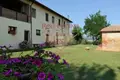 Commercial property 700 m² in Florence, Italy