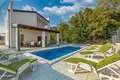 4 bedroom Villa 168 m² Grad Porec, Croatia