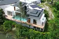 5-Zimmer-Villa 450 m² Si Sunthon, Thailand
