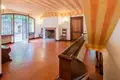 Villa 10 Schlafzimmer 1 600 m² Bergamo, Italien