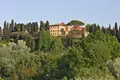 House 14 bedrooms 1 860 m² La Scala, Italy