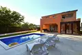3 bedroom villa 165 m² Grad Porec, Croatia