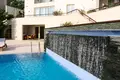Villa de 4 dormitorios 600 m² Sveti Stefan, Montenegro