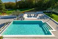 Villa de tres dormitorios 195 m² Pola, Croacia