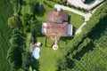 5-Zimmer-Villa 550 m² Monzambano, Italien