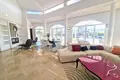 5-Schlafzimmer-Villa 810 m² lAlfas del Pi, Spanien