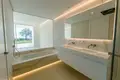 Mieszkanie 2 pokoi 132 m² Marbella, Hiszpania