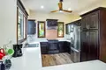 4 bedroom house 44 508 m² West Bay, Honduras