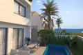 Mieszkanie 4 pokoi 205 m² Paralimni, Cypr