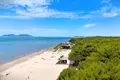 Apartamento vacacional moderno frente al mar en la zona de la playa antigua, Vlorë, Albania