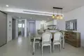 Mieszkanie 2 pokoi 83 m² Benalmadena, Hiszpania