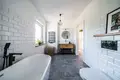 Casa 167 m² Dachowa, Polonia
