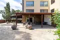 Shop 609 m² in Peyia, Cyprus