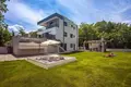 4 bedroom Villa 250 m² Grad Omis, Croatia