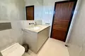 Mieszkanie 3 pokoi 134 m² Ryga, Łotwa