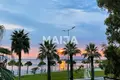 Дом  Влёра, Албания