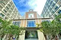 Wohnkomplex Residential complex with a swimming pool, a fitness center and a garden close to Jomtien Beach, Pattaya, Thailand