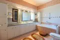 4 bedroom apartment 394 m² Larnaca, Cyprus