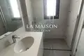 Mieszkanie 3 pokoi 135 m² w Nikozja, Cypr