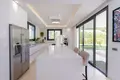 6 bedroom house 637 m² San Pedro Alcantara, Spain
